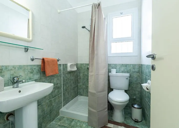 Alexia - Garden Oasis Near Coral Bay * Peyia