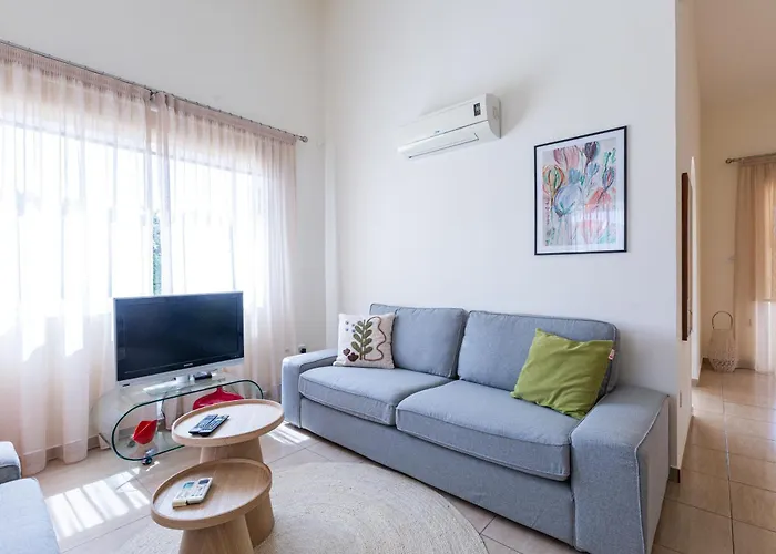 Alexia - Garden Oasis Near Coral Bay Casa vacanze *