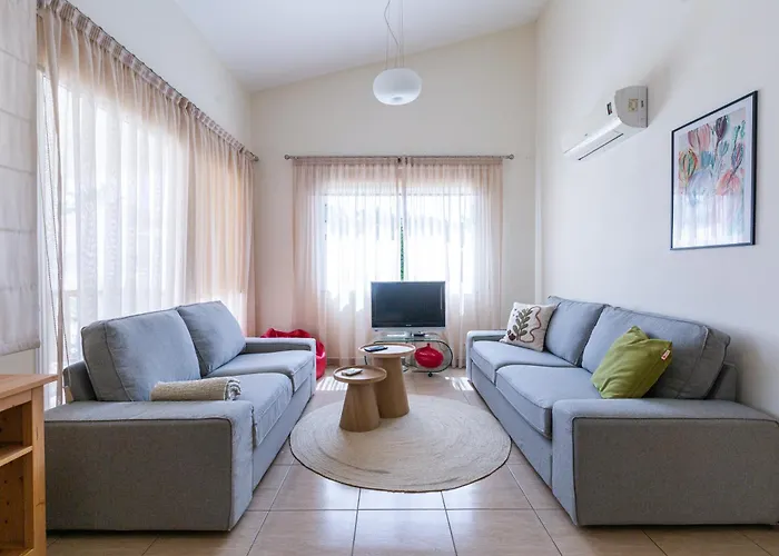 Casa vacanze Alexia - Garden Oasis Near Coral Bay Peyia