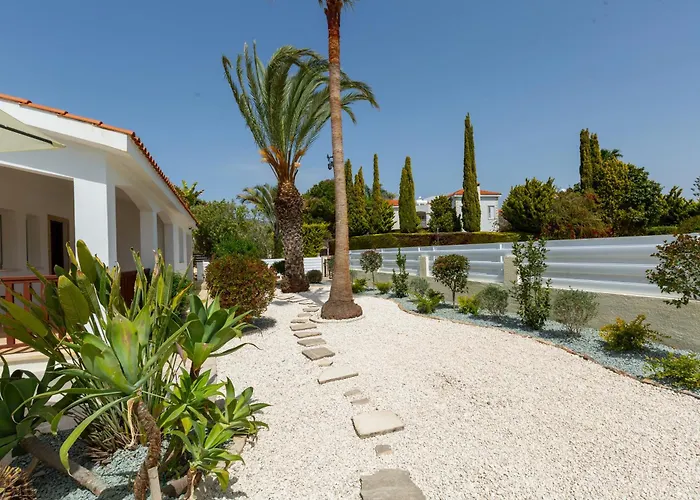 Casa vacanze Alexia - Garden Oasis Near Coral Bay *