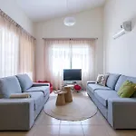 בית נופש Alexia - Garden Oasis Near Coral Bay פאהיה