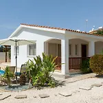 Alexia - Garden Oasis Near Coral Bay בית נופש פאהיה