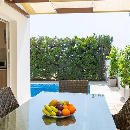 Alexia - Garden Oasis Near Coral Bay Pégeia