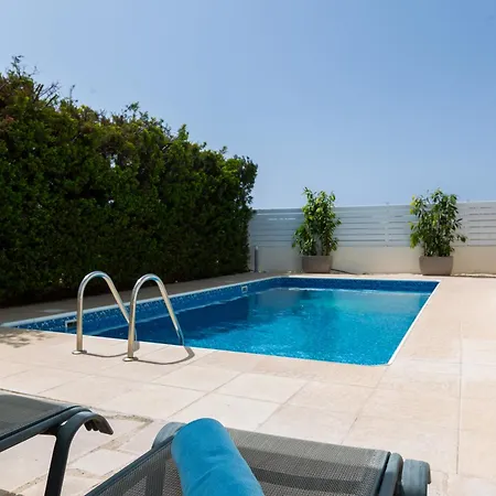 Alexia - Garden Oasis Near Coral Bay * Peyia