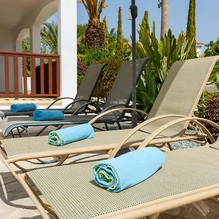 Alexia - Garden Oasis Near Coral Bay Semesterbostad Pégeia