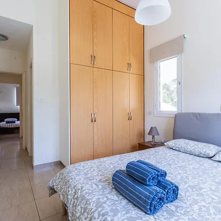 Alexia - Garden Oasis Near Coral Bay Case de vacanță Peyia