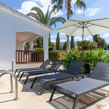 Alexia - Garden Oasis Near Coral Bay * Peyia