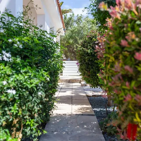 Hébergement de vacances Alexia - Garden Oasis Near Coral Bay Peyia